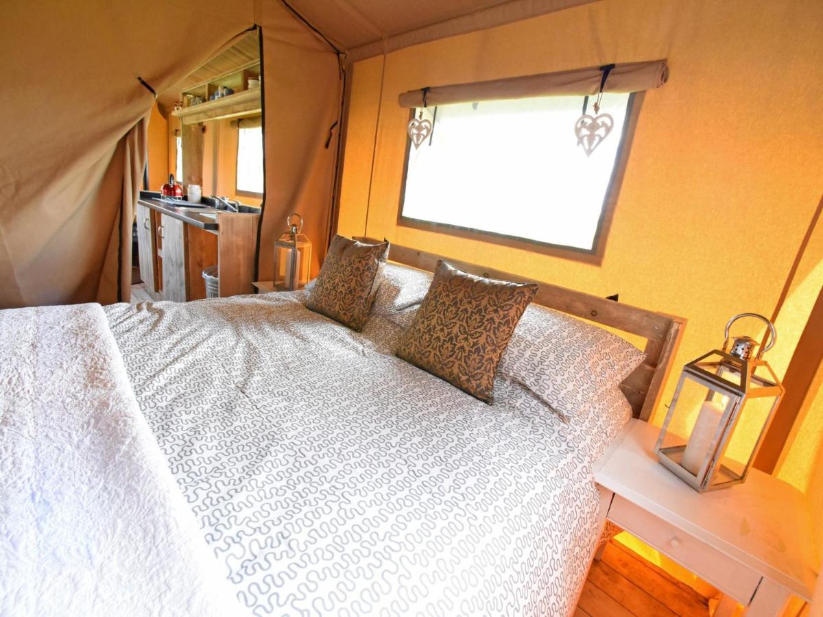 Carr'S Hill Luxury Safari Tents Denny Екстериор снимка